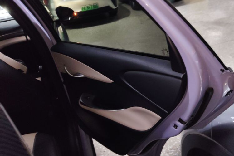 比亚迪 海豚 2023款 420km 时尚版中控内饰45