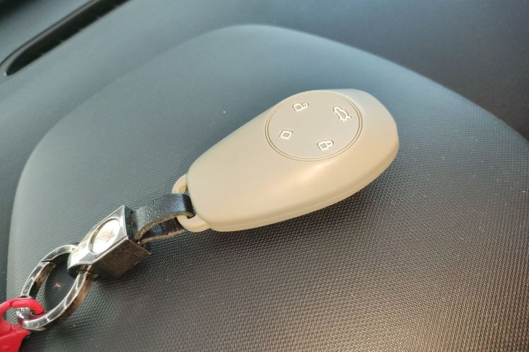 零跑汽车 零跑T03 2021款 400豪华版中控内饰11