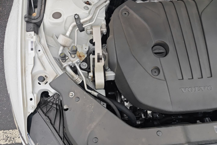 沃尔沃S60 2025款 B4 智远豪华版机舱底盘25