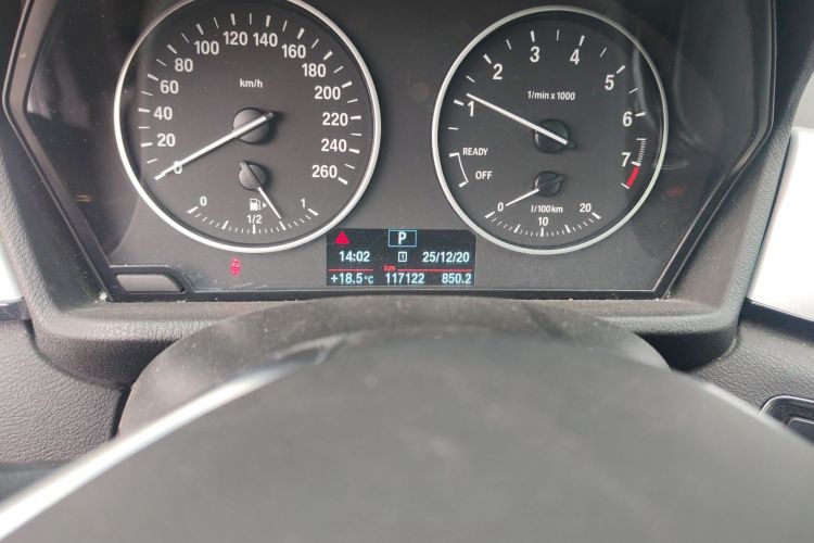 宝马X1 2018款 sDrive18Li 时尚型中控内饰15