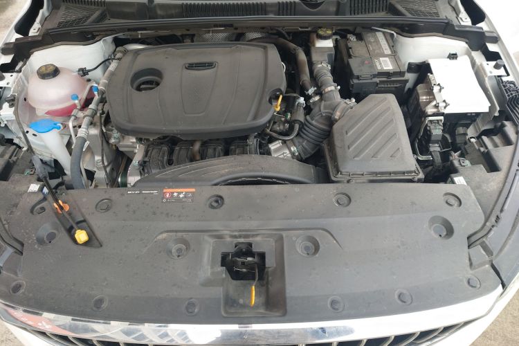 吉利汽车 帝豪 2025款 第4代 1.5L CVT尊贵型机舱底盘24