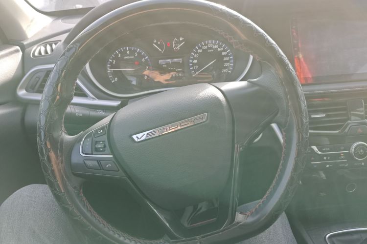 启辰T90 2017款 2.0L 手动辰尚版局部细节13