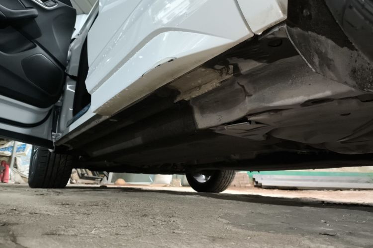 奥迪Q3 2018款 30 TFSI 时尚型典藏版机舱底盘30