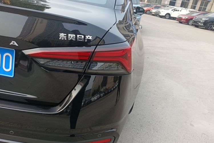 日产 天籁 2022款 2.0L XL-TLS 悦享版车身外观6006