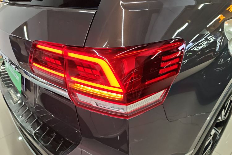 大众 途昂 2020款 380TSI 四驱豪华版 国VI车身外观9