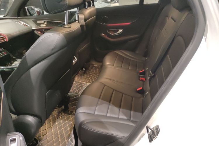 奔驰EQC 2022款 改款 EQC 400 4MATIC中控内饰21