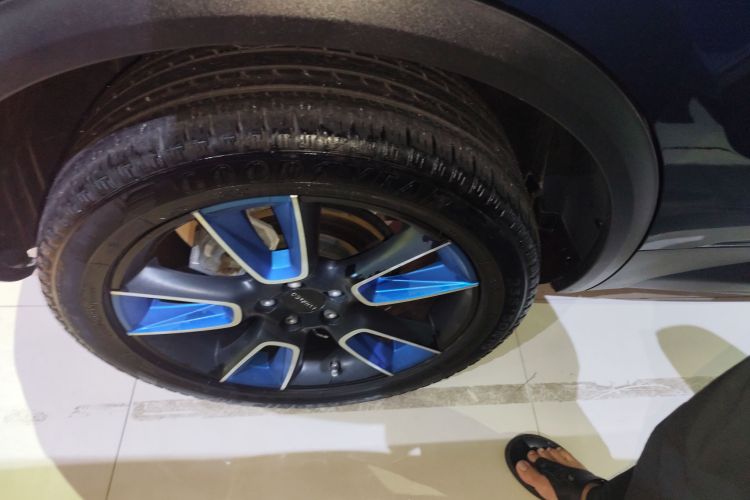 领克01 2019款 2.0T 两驱耀Pro版 国VI车身外观6004