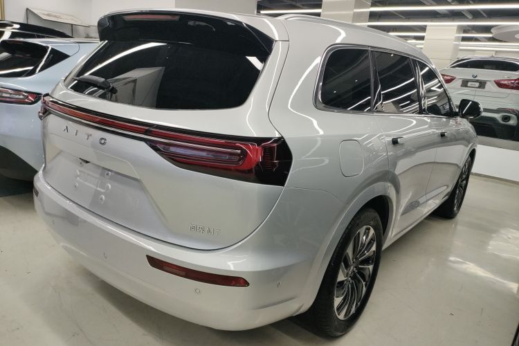 鸿蒙智行 问界M7 2024款 1.5T 后驱Plus版 5座车身外观7