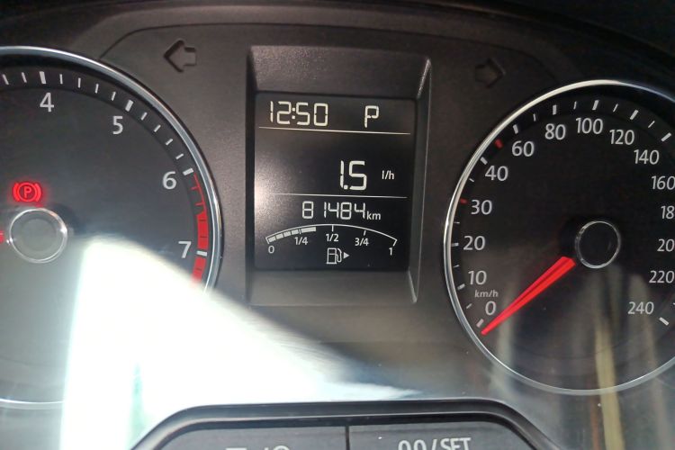 大众 2016款 1.6L Cross Polo 自动中控内饰15