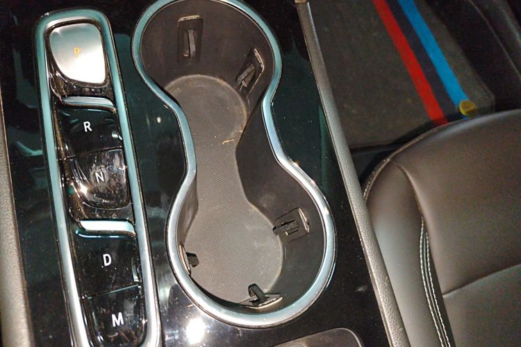 别克 君威 2024款 25T 超享版中控内饰18