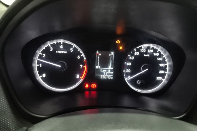 现代 瑞纳 2017款 1.4L 手动焕彩版 国V中控内饰14