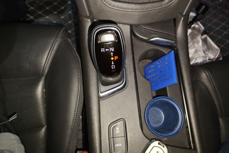 凯迪拉克XT5 2018款 25T 豪华型中控内饰18