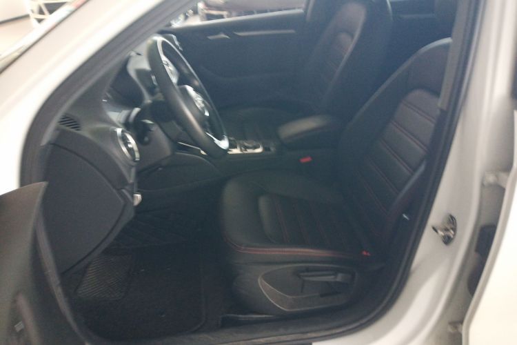 奥迪A3 2019款 Limousine 35 TFSI 进取型 国VI中控内饰19