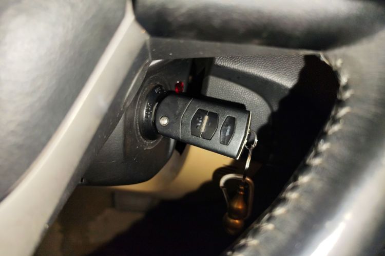 马自达3星骋 2011款 三厢 1.6L 自动精英型中控内饰7001