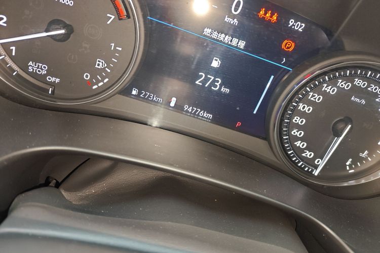 凯迪拉克XT4 2018款 28T 四驱铂金运动版中控内饰15