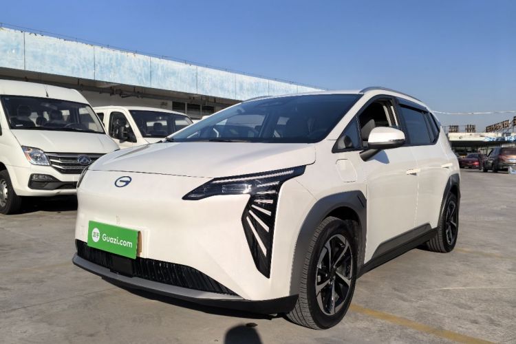 埃安 AION Y 2025款 Plus 510 乐享版 58.9kWh车身外观1