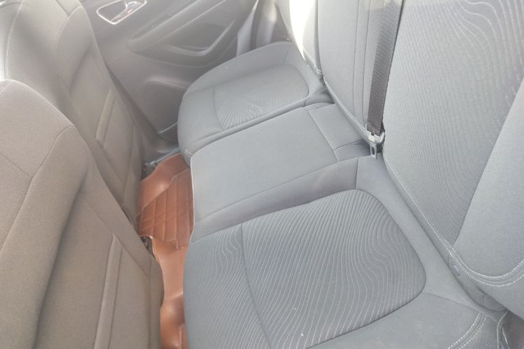 别克 昂科拉 2014款 1.4T 自动两驱都市精英型中控内饰21