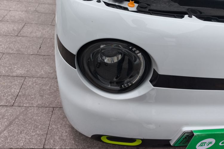 吉利银河 熊猫 2025款 210km 元气熊车身外观8