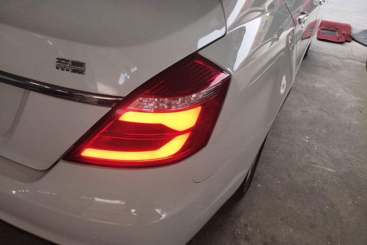 吉利汽车 帝豪 2017款 三厢百万款 1.5L 手动豪华型车身外观6006