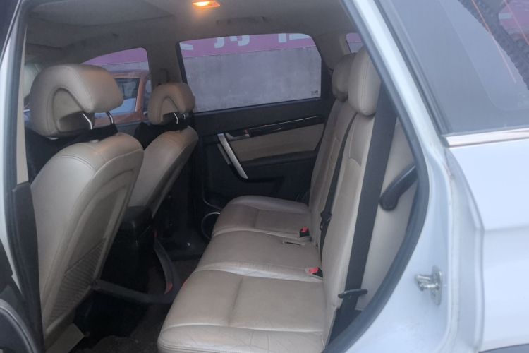 雪佛兰 科帕奇 2015款 2.4L 四驱旗舰版 7座中控内饰21