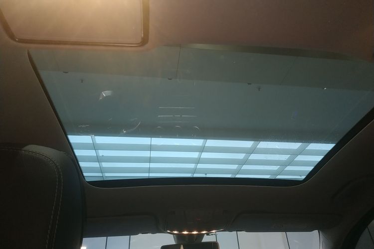 奔驰C级 2020款 改款 C 260 L 运动版局部细节22