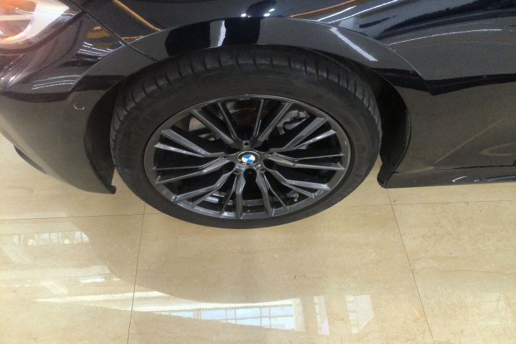 宝马3系 2020款 325Li M运动曜夜套装车身外观6007