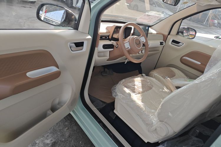 五菱汽车 宏光MINIEV 2024款 第三代 215km 青春版中控内饰7003