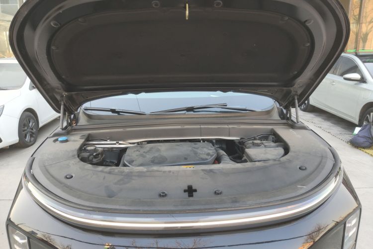 理想汽车 理想L6 2024款 Pro机舱底盘24