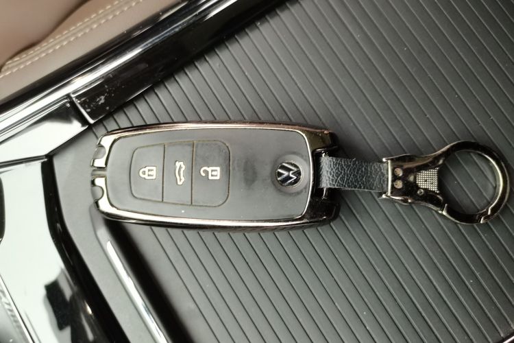 大众 辉昂 2021款 380TSI 豪华版中控内饰11