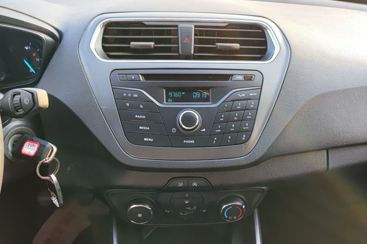 福特 福睿斯 2019款 改款 1.5L 手动质享型 国VI中控内饰16