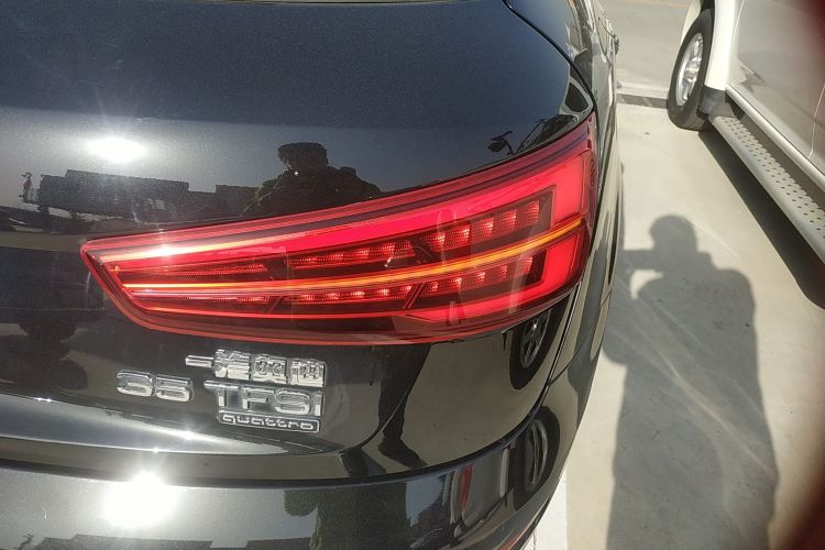 奥迪Q3 2017款 35 TFSI quattro 全时四驱风尚型车身外观6006