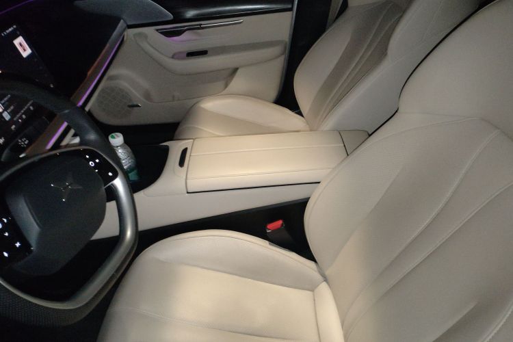 小鹏P7 2022款 625E中控内饰19