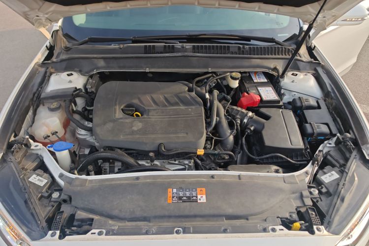 福特 蒙迪欧 2017款 EcoBoost 180 豪华型机舱底盘24