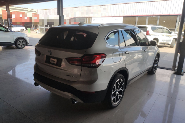 宝马X1 2022款 sDrive25Li 领先型车身外观7