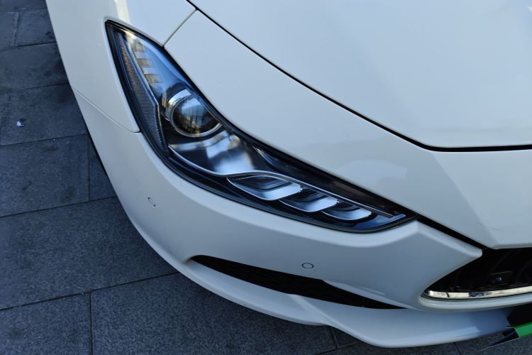 玛莎拉蒂 Ghibli 2014款 3.0T 标准版车身外观8