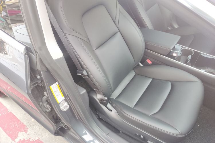 特斯拉 Model 3 2019款 标准续航后驱升级版局部细节41