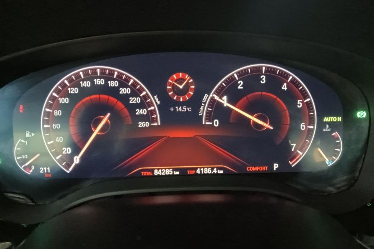 宝马5系 2019款 改款 530Li 领先型 豪华套装局部细节14