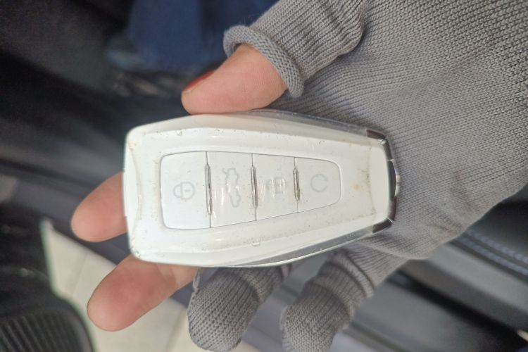 吉利汽车 星瑞 2025款 东方曜 2.0TD 望月版中控内饰7001