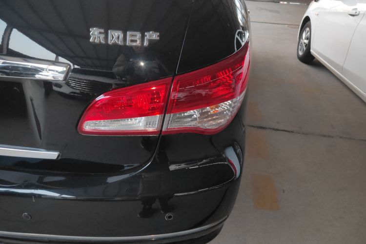 日产 轩逸 2012款 经典 1.6XE 自动舒适版车身外观6002