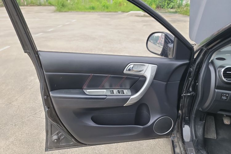 哈弗H6 2015款 升级版 1.5T 手动两驱都市型中控内饰47