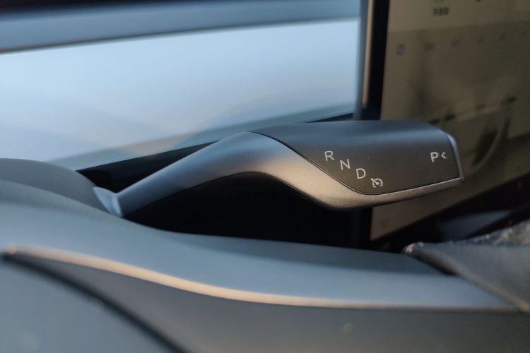 特斯拉 Model 3 2021款 标准续航后驱升级版中控内饰18