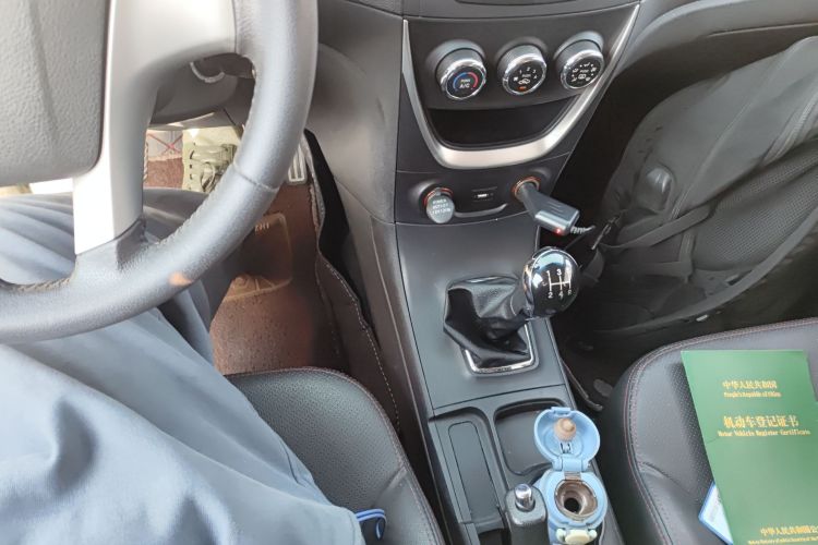 吉利汽车 远景 2015款 1.5L 手动精英型中控内饰18