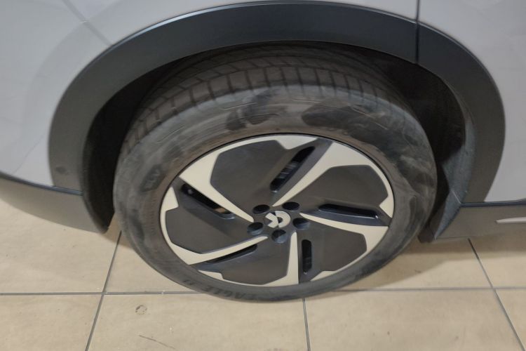 蔚来ES6 2024款 75kWh车身外观6008