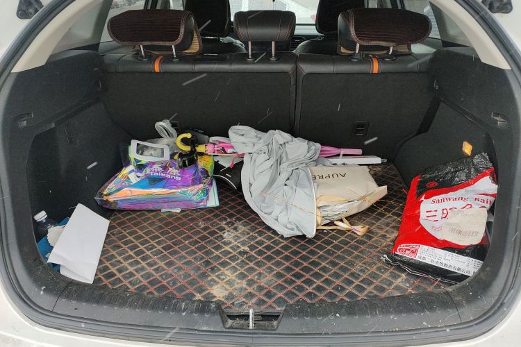 哈弗F7 2021款 2.0T 两驱i动机舱底盘23