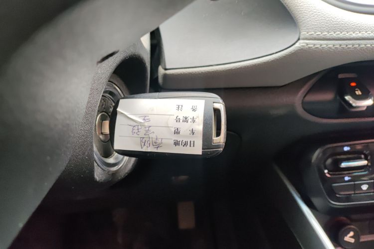 宝骏510 2017款 1.5L 自动时尚型中控内饰11