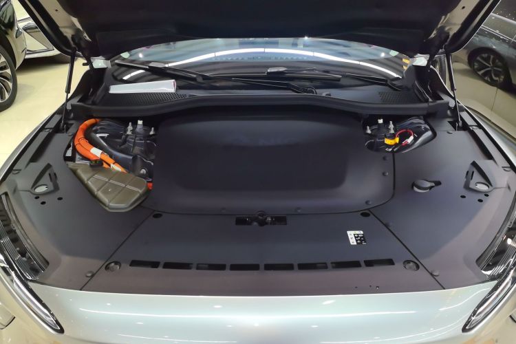 蔚来ET7 2023款 75kWh机舱底盘24