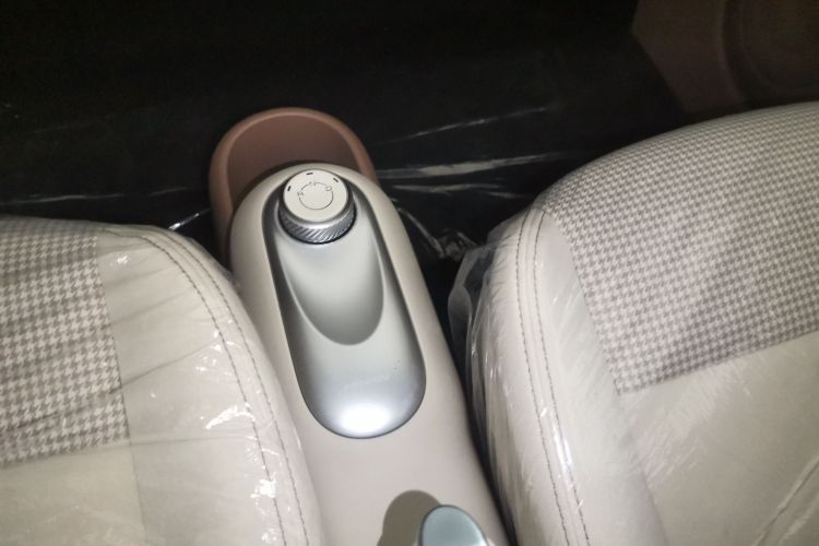 五菱汽车 宏光MINIEV 2025款 四门版 进阶款局部细节16