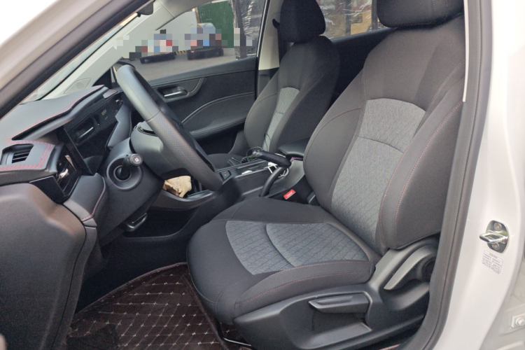 荣威i5 2026款 1.5L 手动舒享版中控内饰19