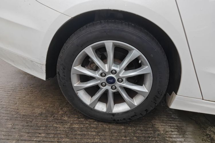 福特 蒙迪欧 2017款 EcoBoost 200 时尚型车身外观6008