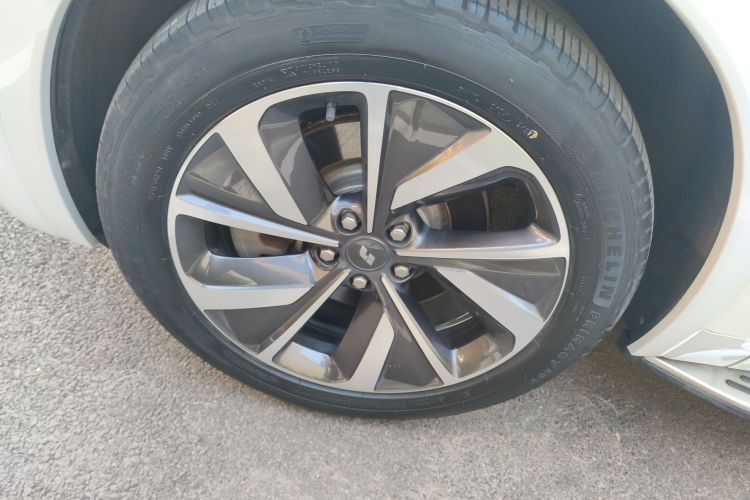 理想汽车 理想ONE 2021款 增程6座版车身外观6007